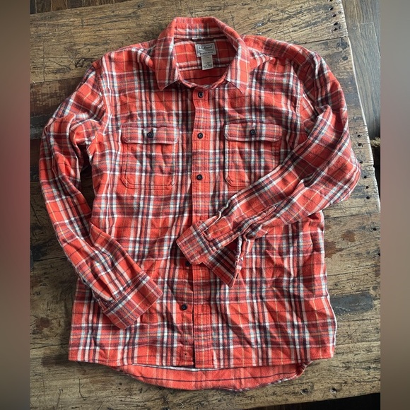 L.L. Bean Shirt ***STORE CLOSING 10/16/25*** - Picture 2 of 3